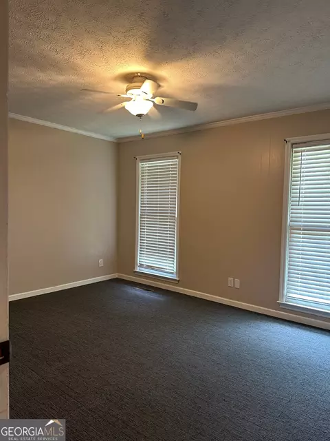 125 Iris Dr, Lagrange, GA 30240 photo 10