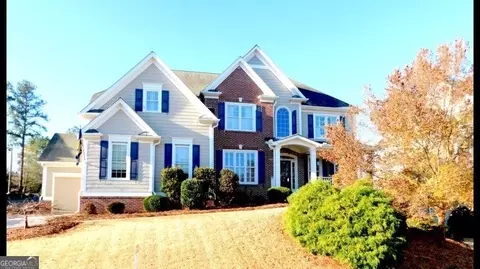71 Applewood Ln, Acworth, GA 30101