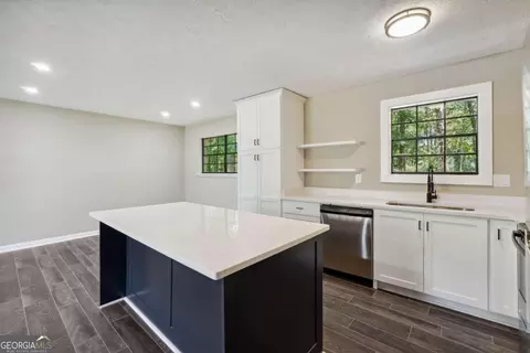 3916 Rolling Pl, Conley, GA 30288 photo 5