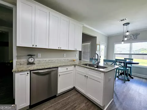 Kitchen - 120 Hamilton Lake View Ct, Lagrange, GA 30241 photo 1 of 5