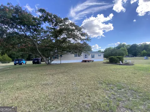 156 Empire Chester Hwy, Cochran, GA 31014