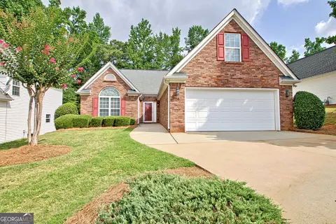 28 Steeplechase Dr, Newnan, GA 30263