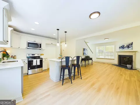 Kitchen - 143 Oakview Cir, Gray, GA 31032 photo 1 of 3