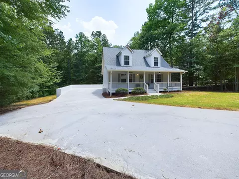 143 Oakview Cir, Gray, GA 31032