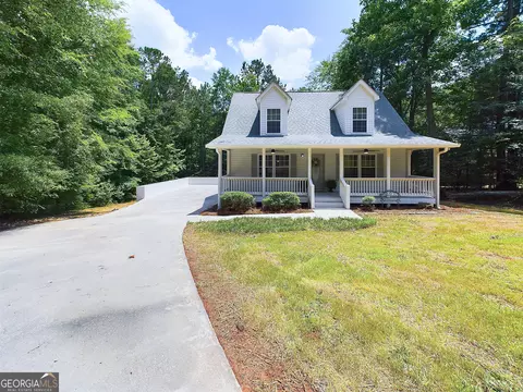 Exterior - 143 Oakview Cir, Gray, GA 31032 photo 2 of 10