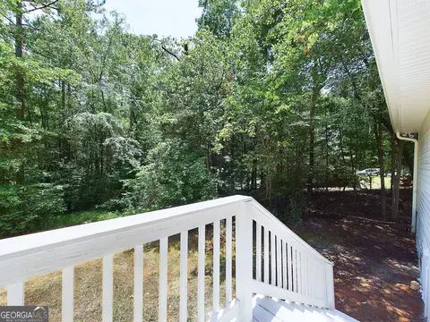 Exterior - 143 Oakview Cir, Gray, GA 31032 photo 5 of 10
