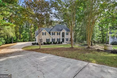 18 Tomahawk Ct, Sharpsburg, GA 30277