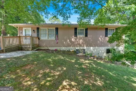 134 Pine Ridge Dr NW, Cartersville, GA 30120