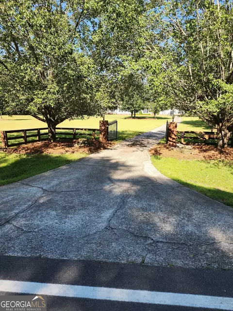 Exterior - 238 Five Points Rd, Milner, GA 30257 photo 23 of 43