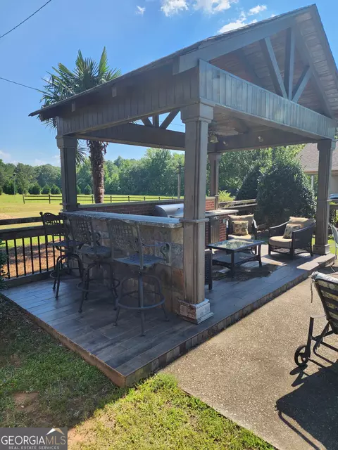 Exterior - 238 Five Points Rd, Milner, GA 30257 photo 7 of 43