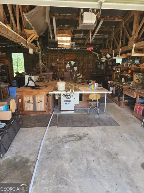 Exterior - 238 Five Points Rd, Milner, GA 30257 photo 16 of 43
