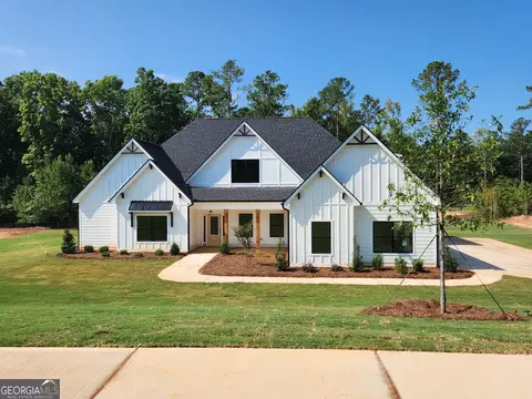200 Atlantica Dr #35, Newnan, GA 30263