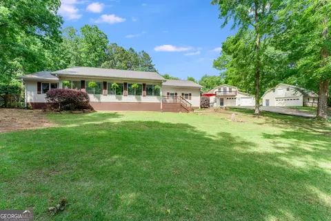 110 Dobbs Lndg, Hartwell, GA 30643