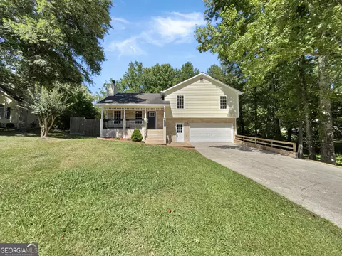 3323 Old Oaks Rd, Buford, GA 30519