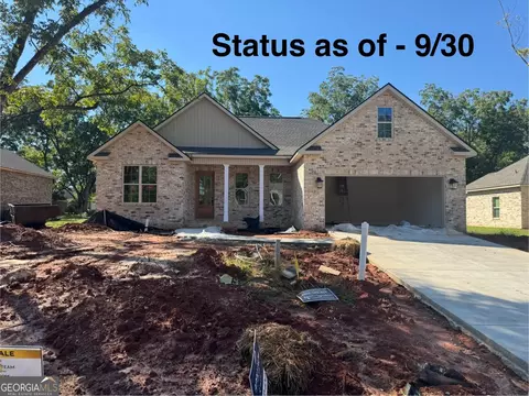 105 Champagne Dr, Perry, GA 31069