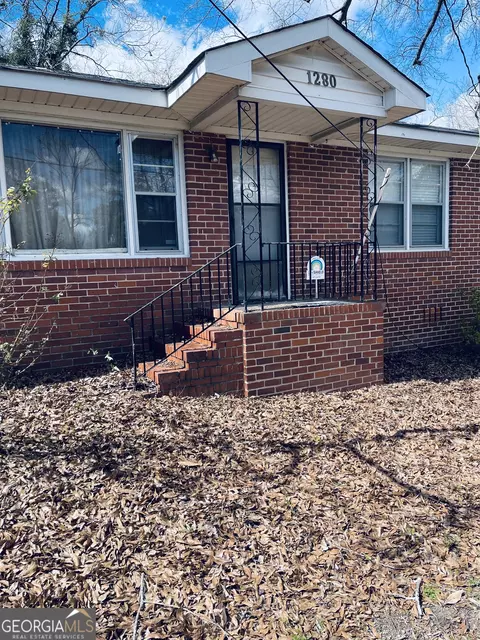 1280 Baker Dr, Macon, GA 31206