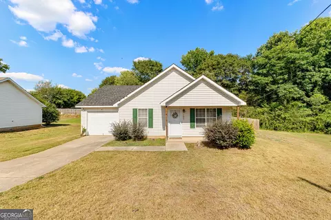 185 Queens Ct, Jackson, GA 30233