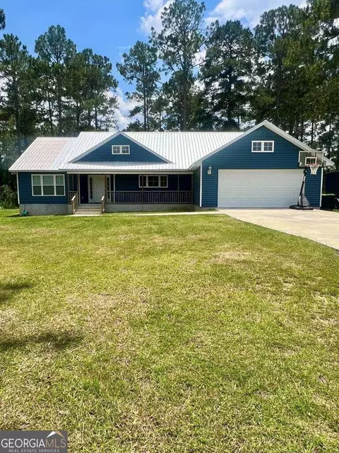 1663 Basswood Rd, Douglas, GA 31535