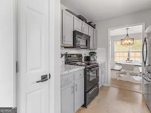 105 Live Oak Dr, Jackson, GA 30233 photo 6