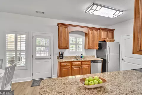 105 Cottage Loop, Dublin, GA 31021 photo 6