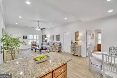 105 Cottage Loop, Dublin, GA 31021 photo 8