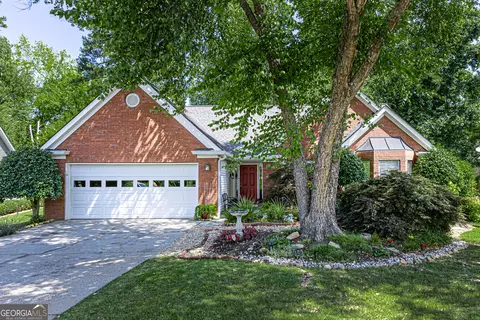 195 Morning Glen Dr, Suwanee, GA 30024