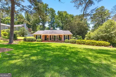 517 Ridgecrest Rd, Lagrange, GA 30240 photo 2