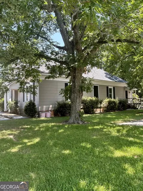 416 Bryan St E, Douglas, GA 31533 photo 4