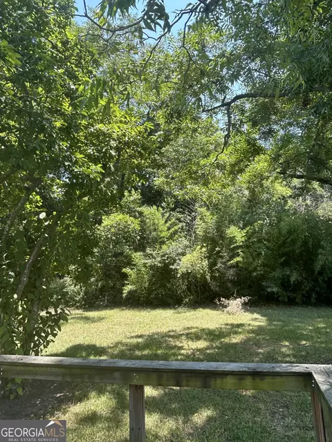 416 Bryan St E, Douglas, GA 31533 photo 5