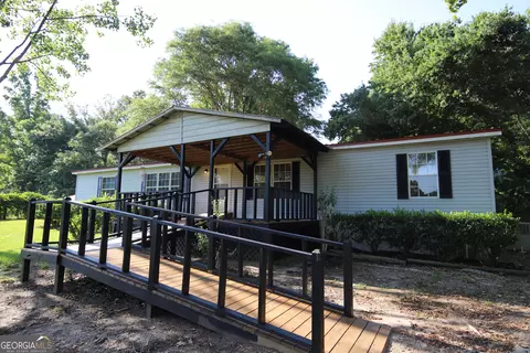 630 Robert Taylor Rd, Lagrange, GA 30240