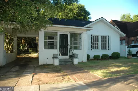 410 E 6th St, West Point, GA 31833