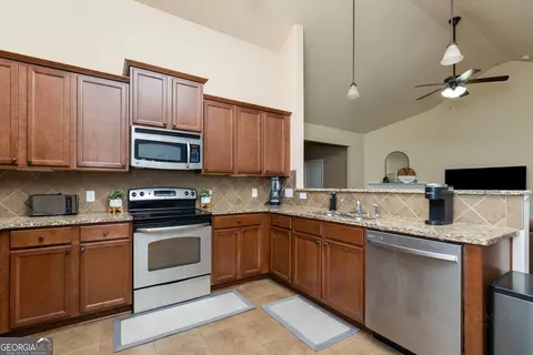 104 Limestone Trl, Warner Robins, GA 31093 photo 17
