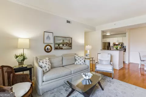 1075 Peachtree Walk NE #A521, Atlanta, GA 30309
