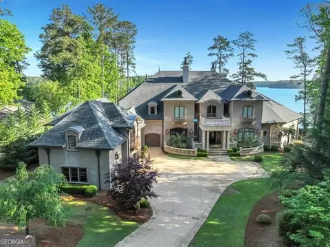 1200 Parrotts Cove Rd, Greensboro, GA 30642