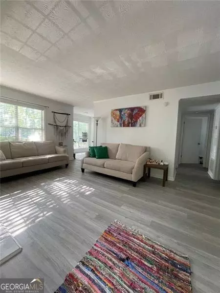 1503 Glenleaf Dr, Peachtree Corners, GA 30092