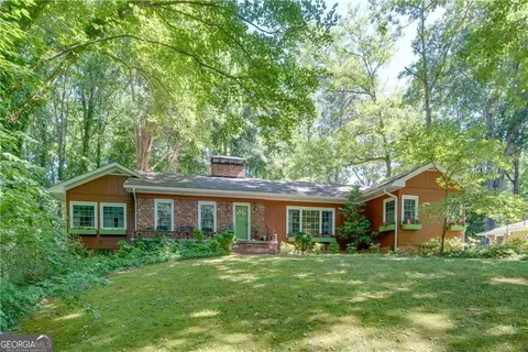 2261 Lyle Rd, College Park, GA 30337