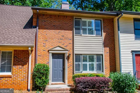 124 Millstream Ct, Carrollton, GA 30117