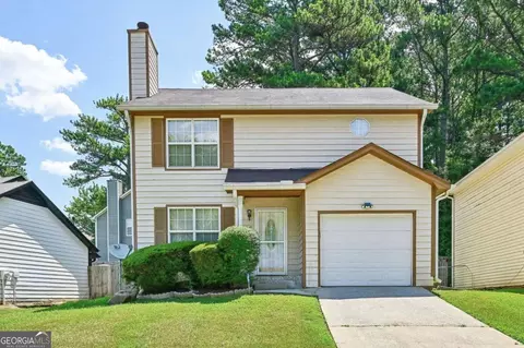 2208 Marbut Farms Gln, Lithonia, GA 30058