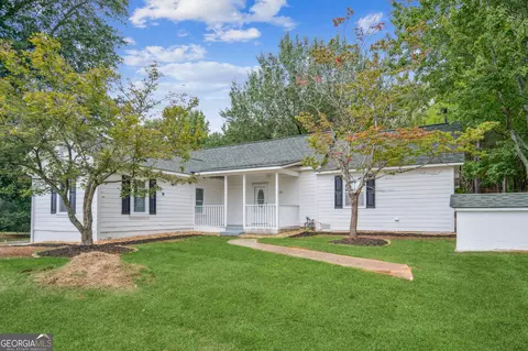 4028 Sutton Rd, Gainesville, GA 30506
