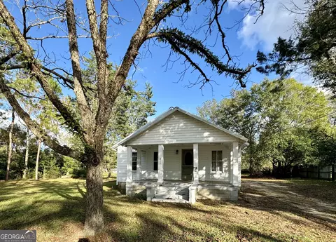 211 N Ash St, Ocilla, GA 31774