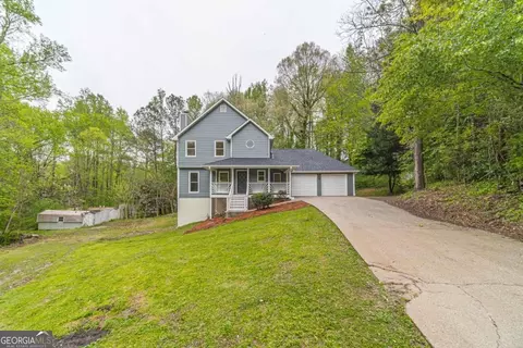 2774 Laurel View Dr, Snellville, GA 30039
