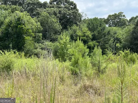 402 Old Mount Hebron Rd, Hartwell, GA 30643