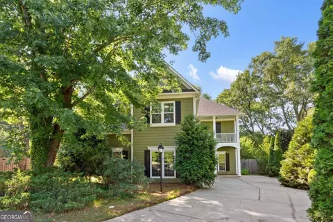 1319 Crescentwood Ln, Decatur, GA 30032