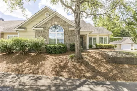 303 Cottage Ln, Macon, GA 31210