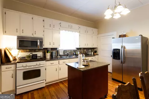 25 N Broad St, Porterdale, GA 30014 photo 8