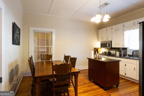 25 N Broad St, Porterdale, GA 30014 photo 7