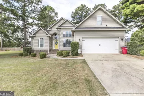 19 Boxwood St, Hawkinsville, GA 31036