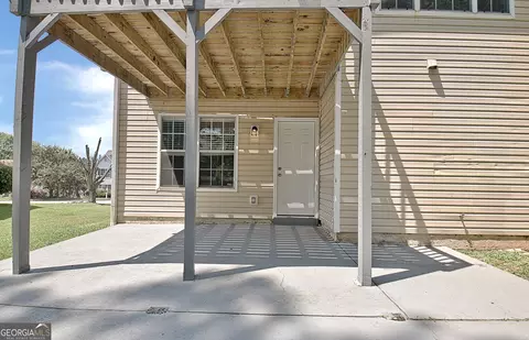 Exterior - 10592 Marigold Ct, Hampton, GA 30228 photo 9 of 10