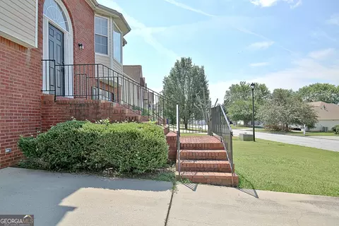 Exterior - 10592 Marigold Ct, Hampton, GA 30228 photo 3 of 10