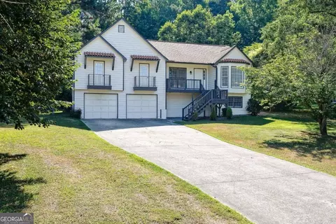 3294 Emerald Oaks Way, Acworth, GA 30102
